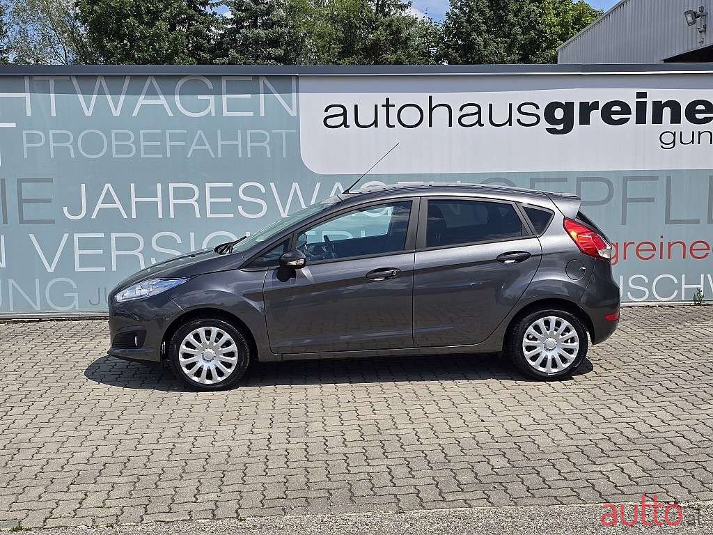 2017' Ford Fiesta photo #5