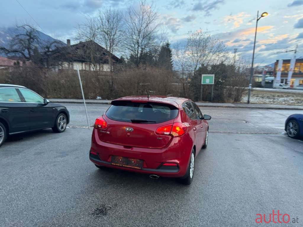 2015' Kia Ceed photo #5