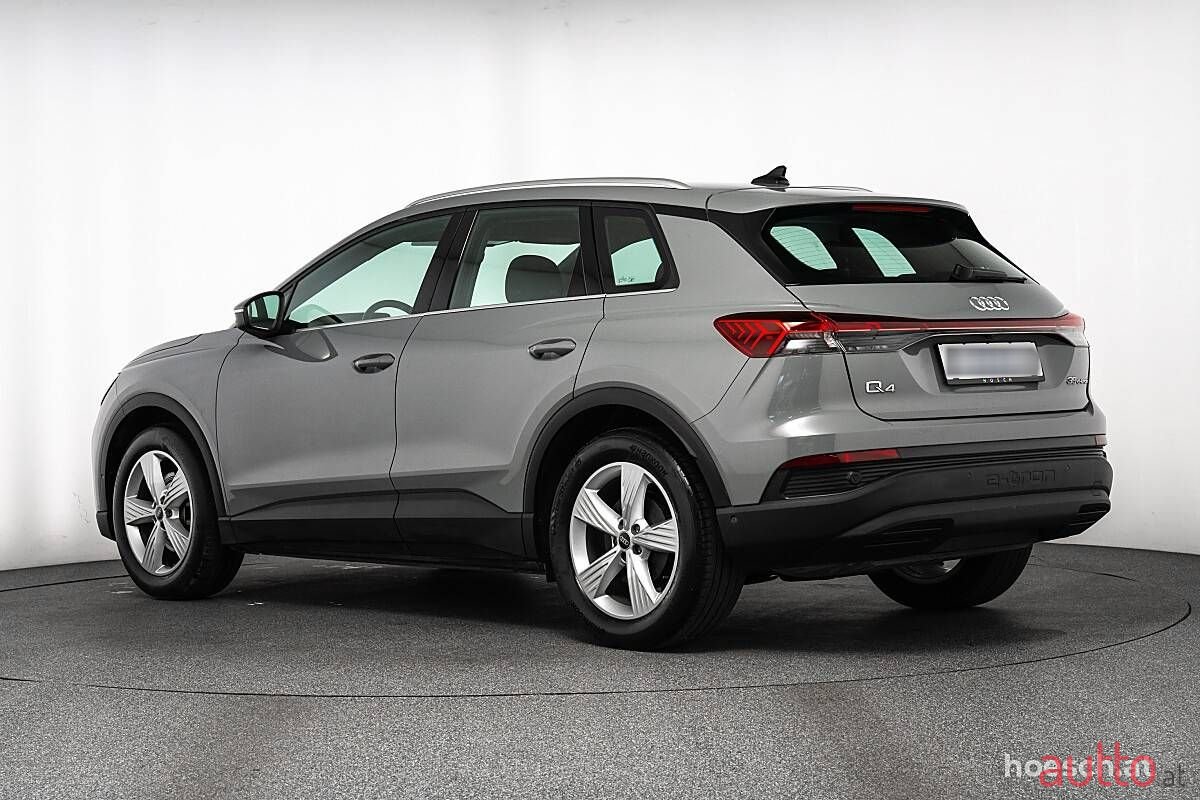 2023' Audi Q4 photo #4