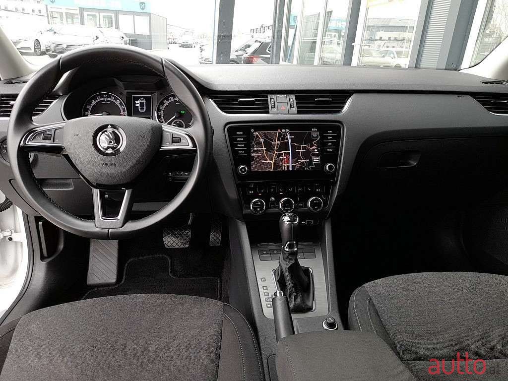 2019' Skoda Octavia photo #3