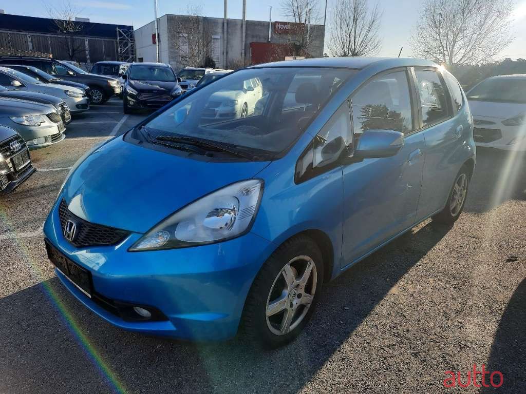 2010' Honda Jazz photo #1