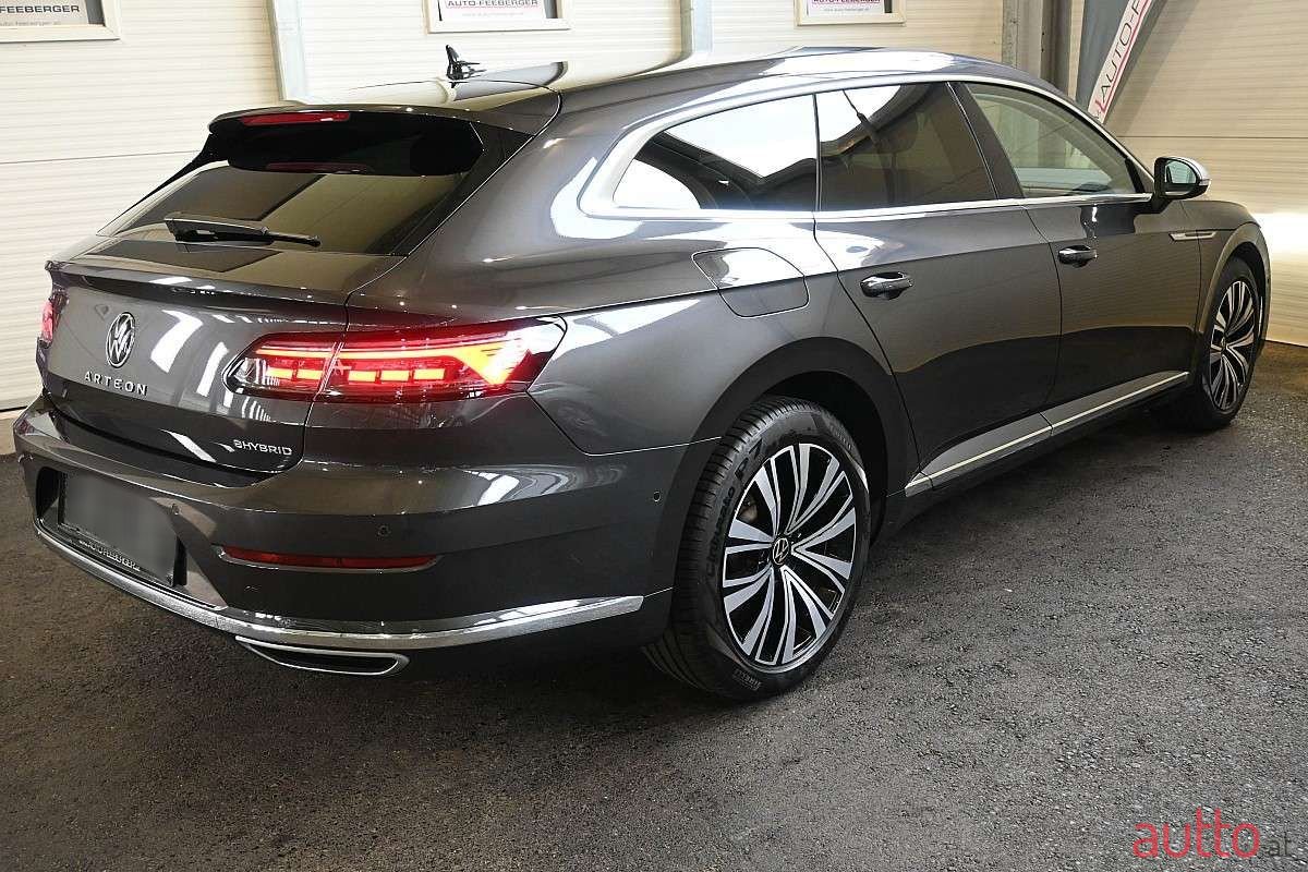 2022' Volkswagen Arteon photo #5