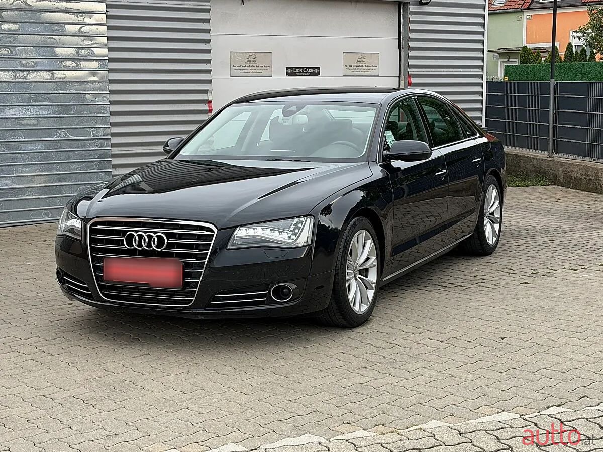 2012' Audi A8 photo #2