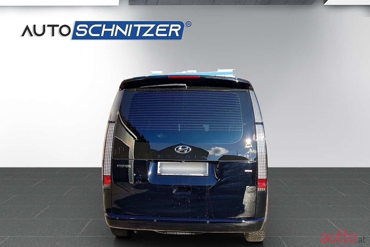 2023' Hyundai Staria photo #6