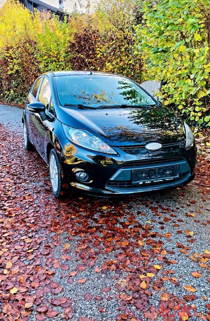 2009' Ford Fiesta photo #1