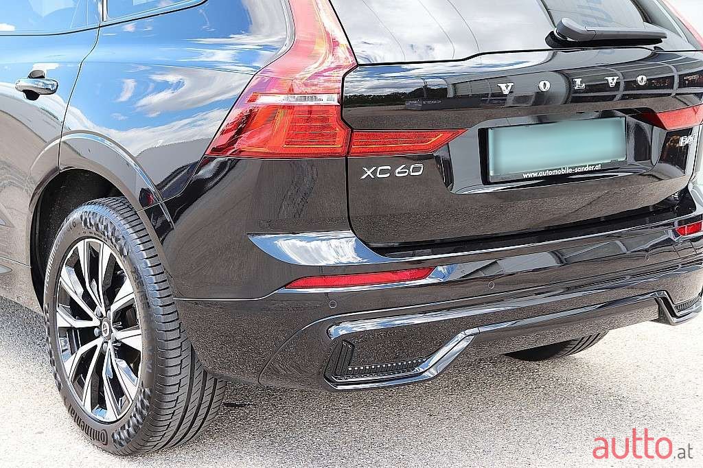 2023' Volvo XC60 photo #4