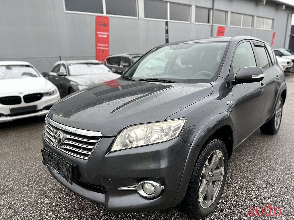 2010' Toyota RAV4 photo #1