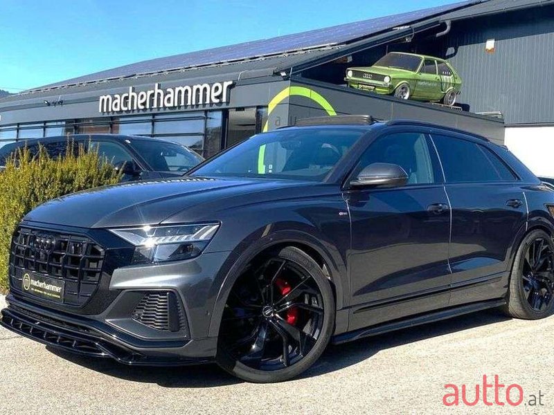 2019' Audi Q8 photo #1