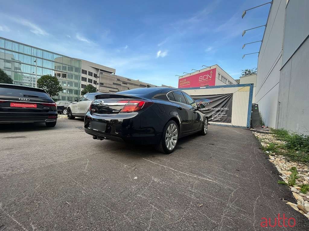 2015' Opel Insignia photo #6