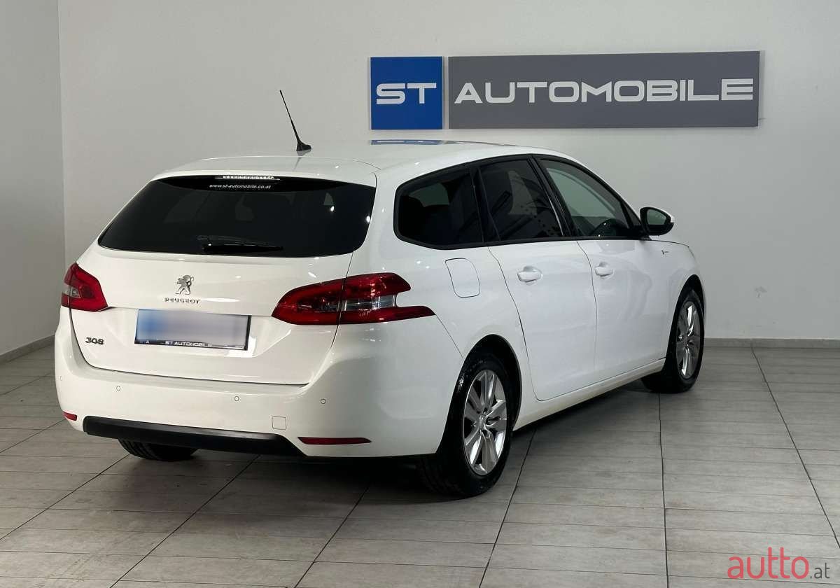 2018' Peugeot 308 photo #3