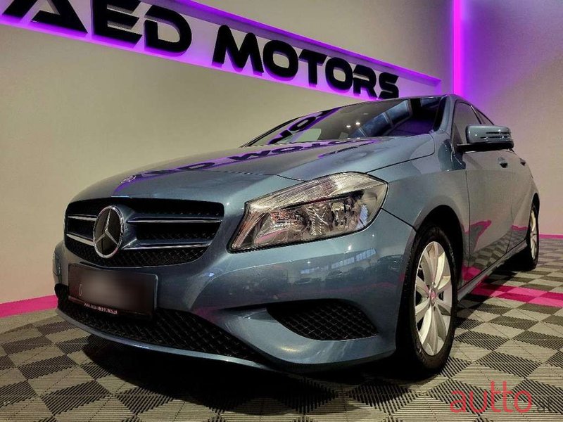 2015' Mercedes-Benz A-Klasse photo #1