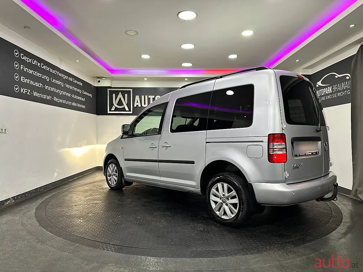 2012' Volkswagen Caddy photo #4