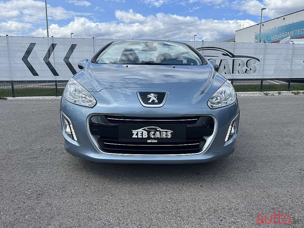 2012' Peugeot 308 photo #2