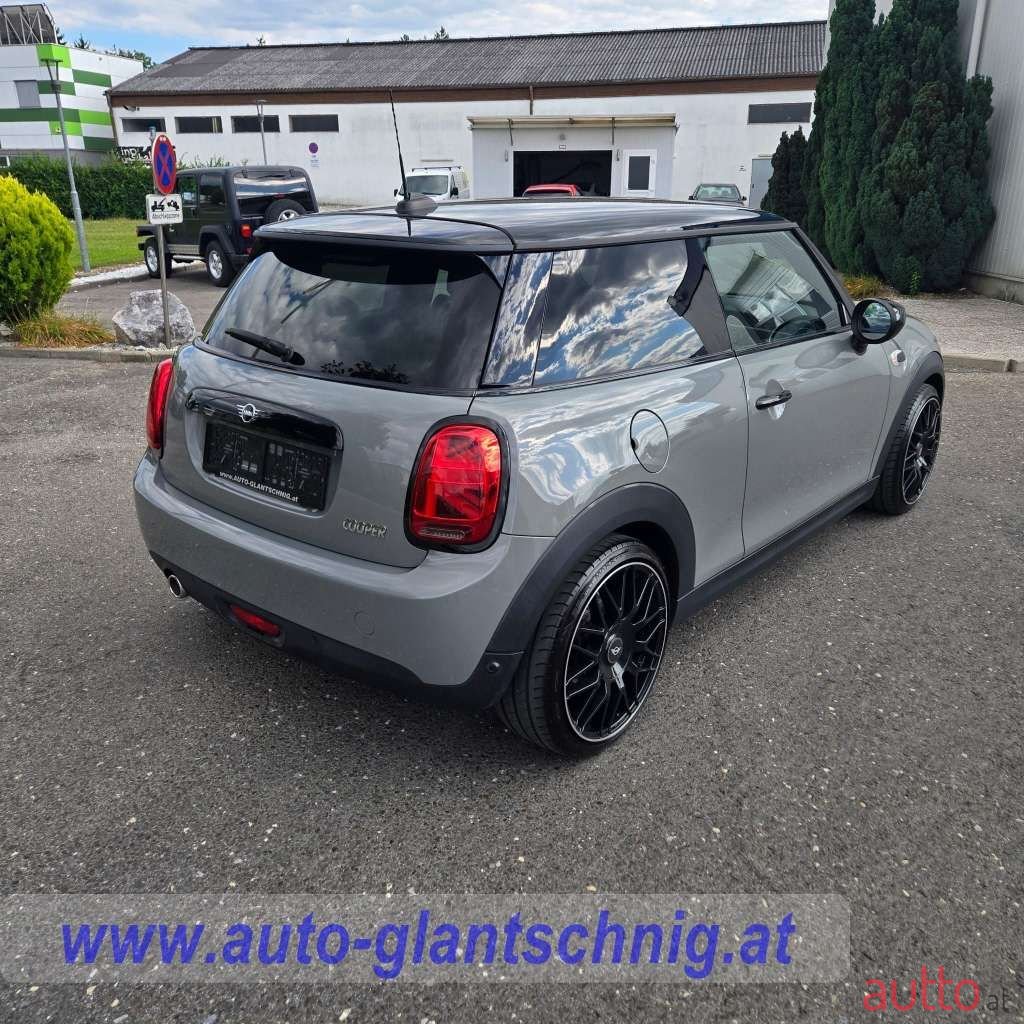 2019' MINI Mini photo #4