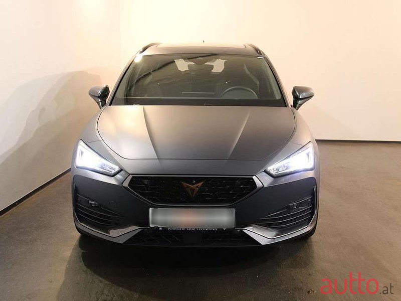 2022' Cupra Leon photo #3