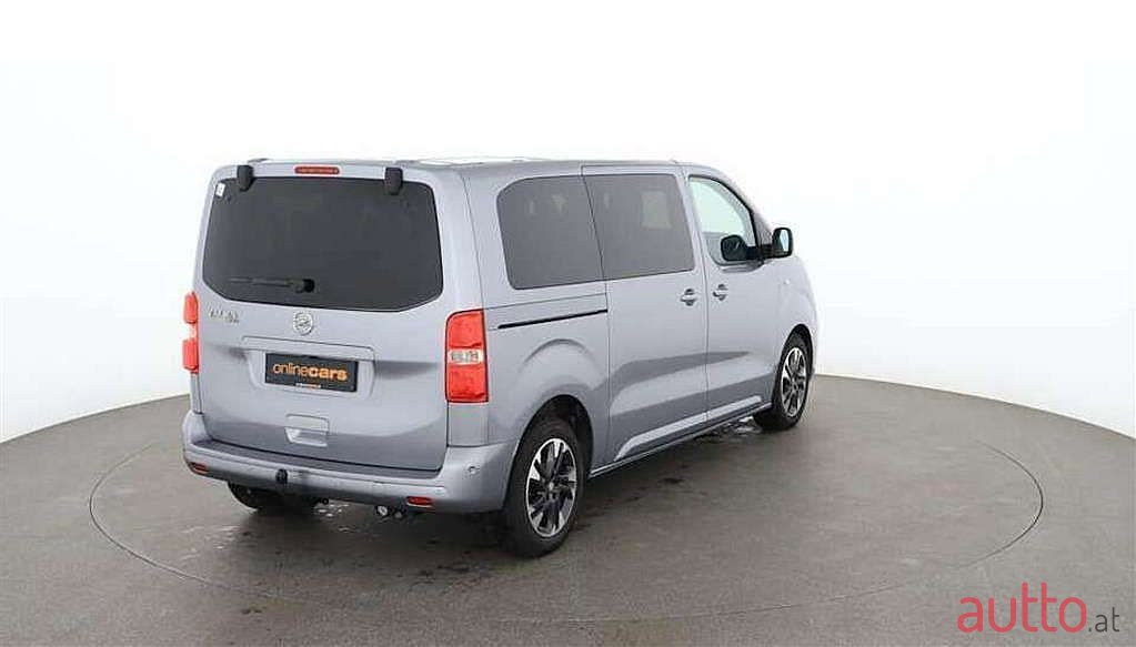 2020' Opel Zafira photo #2