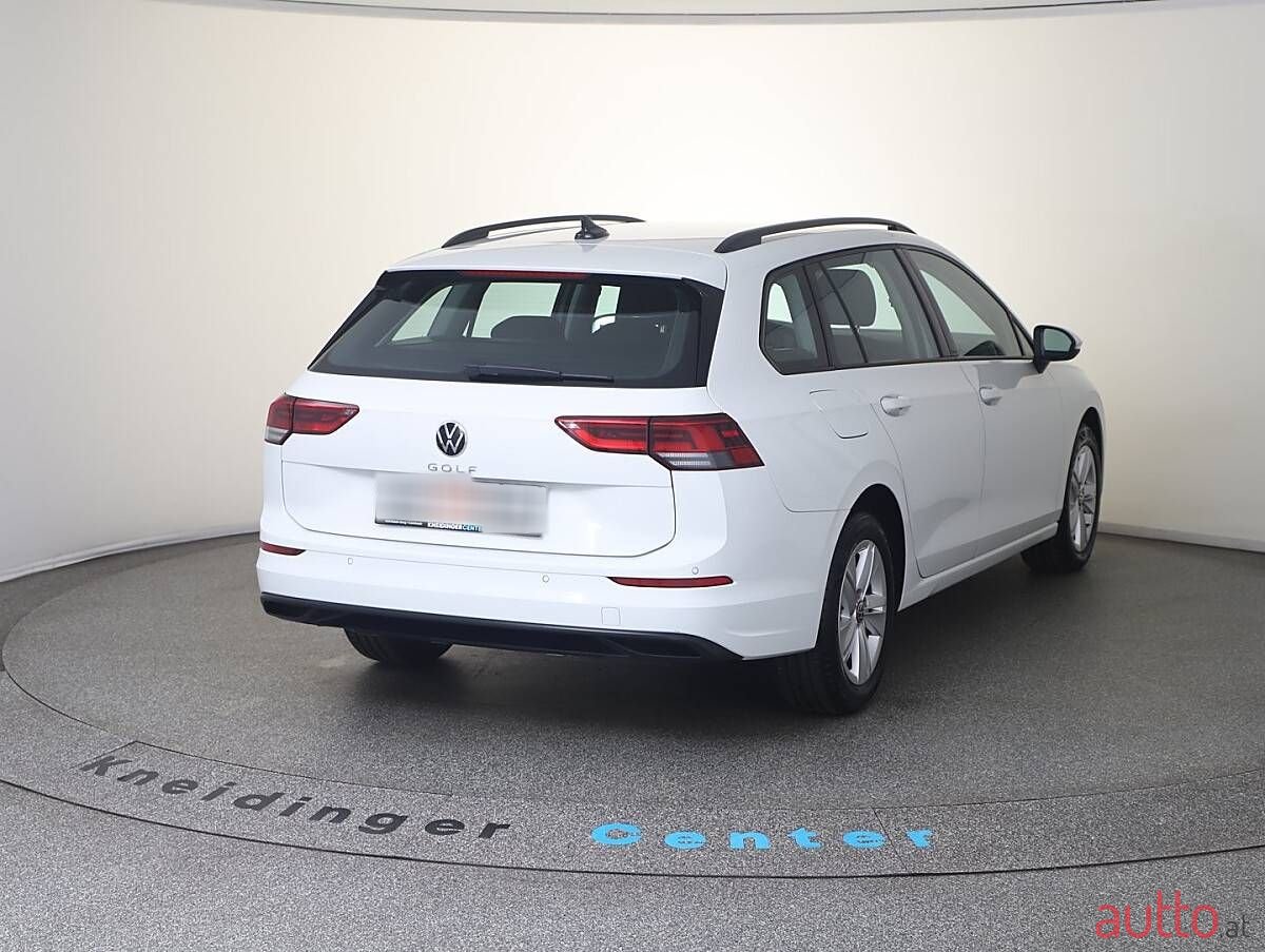 2022' Volkswagen Golf photo #5