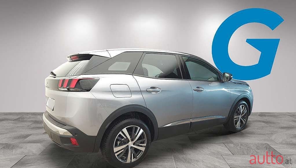 2023' Peugeot 3008 photo #3