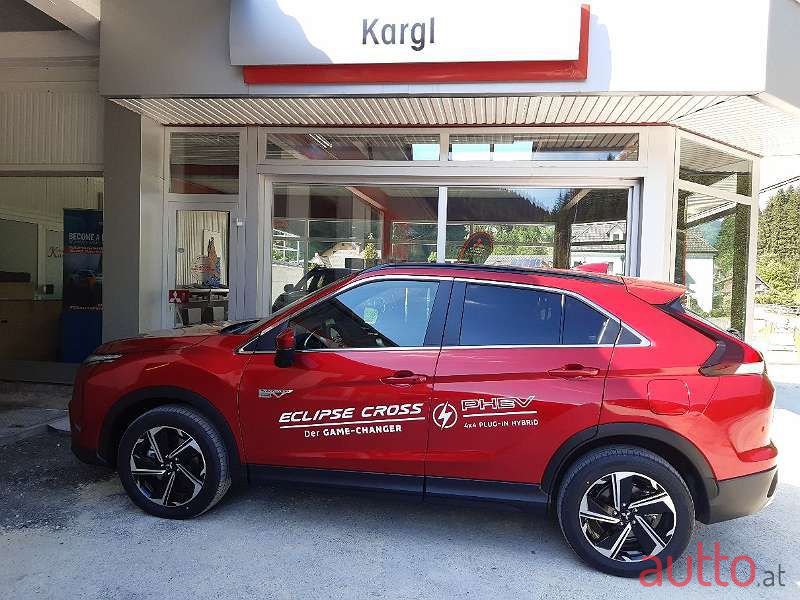 2021' Mitsubishi Eclipse photo #2