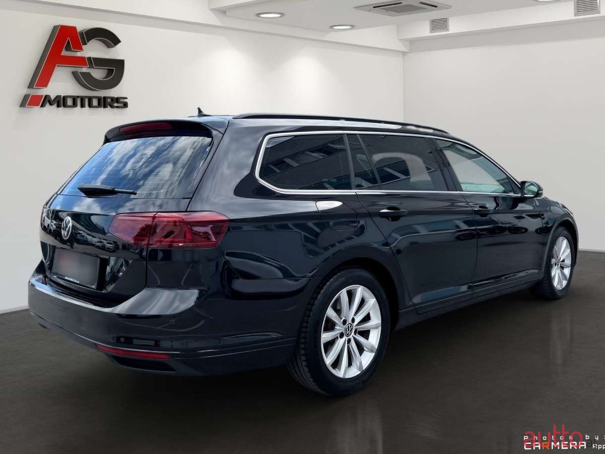 2022' Volkswagen Passat photo #5