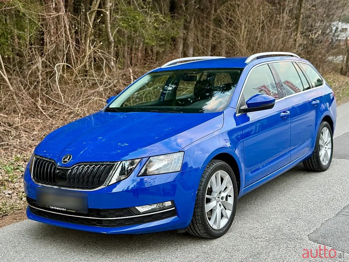 2020' Skoda Octavia photo #1