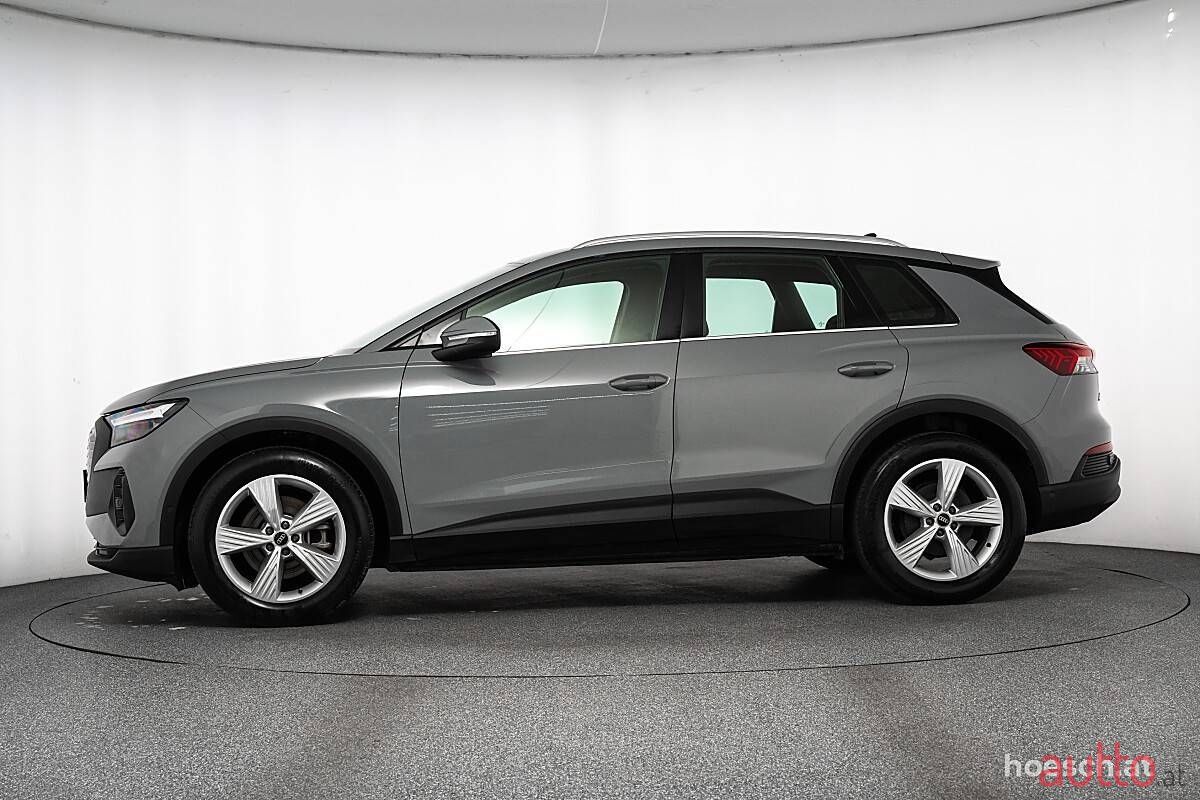 2023' Audi Q4 photo #3
