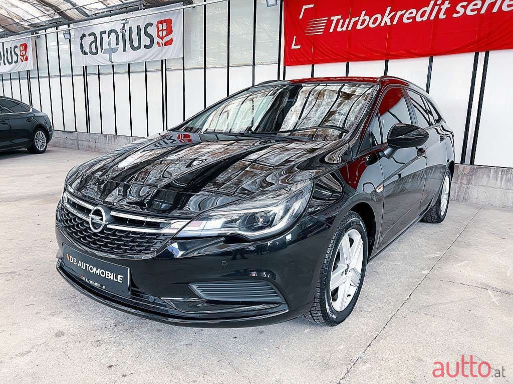 2018' Opel Astra photo #1
