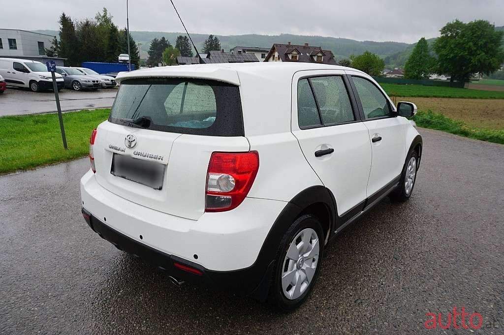 2012' Toyota Urban Cruiser photo #4