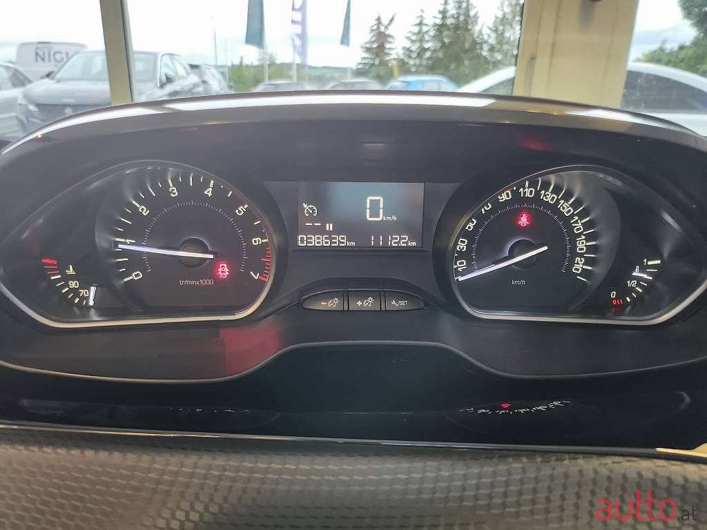 2018' Peugeot 2008 photo #4