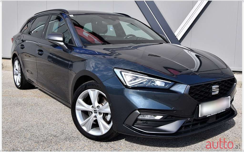 2021' SEAT Leon photo #1