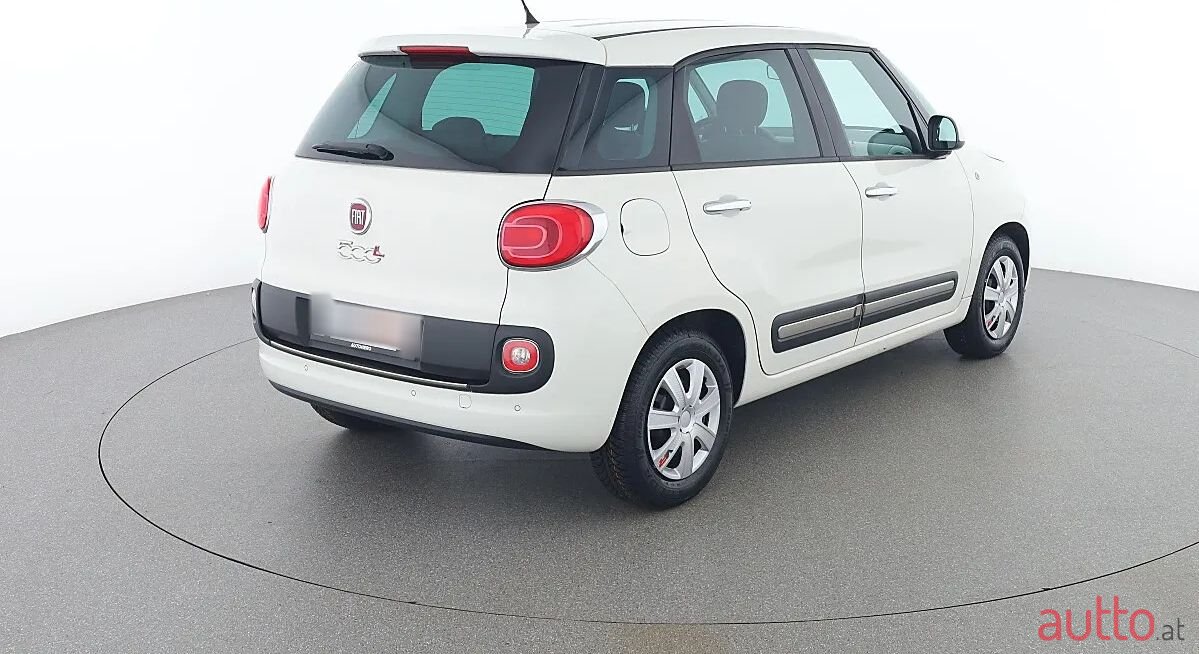 2016' Fiat 500L photo #5