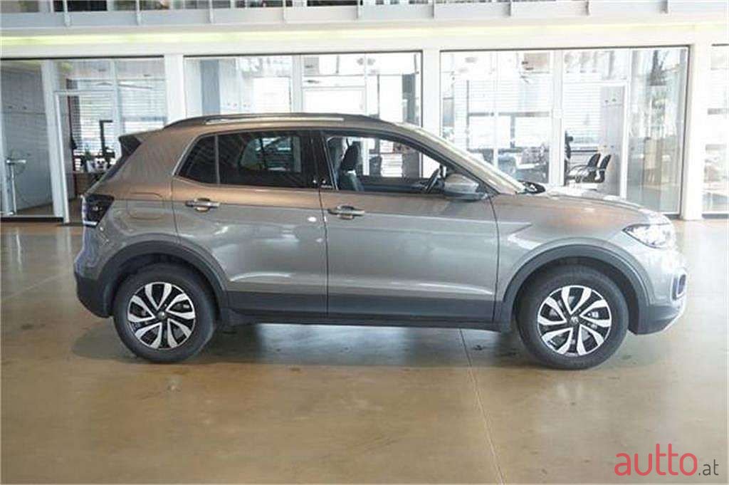 2021' Volkswagen T-Cross photo #2