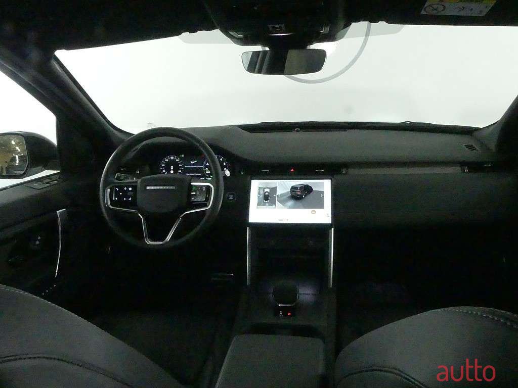 2024' Land Rover Discovery Sport photo #5