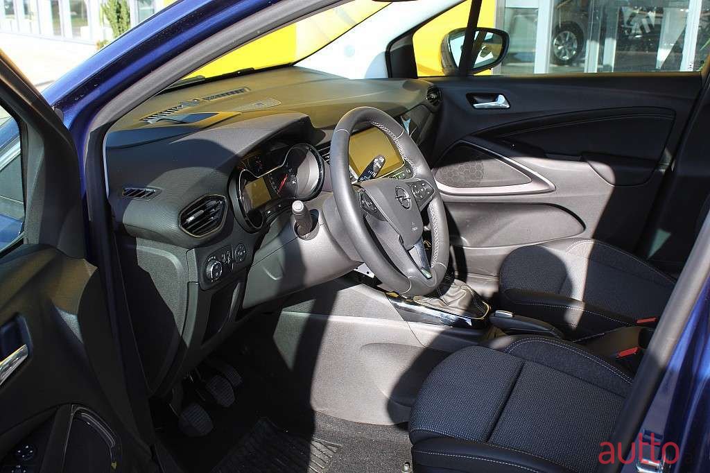 2021' Opel Crossland photo #5