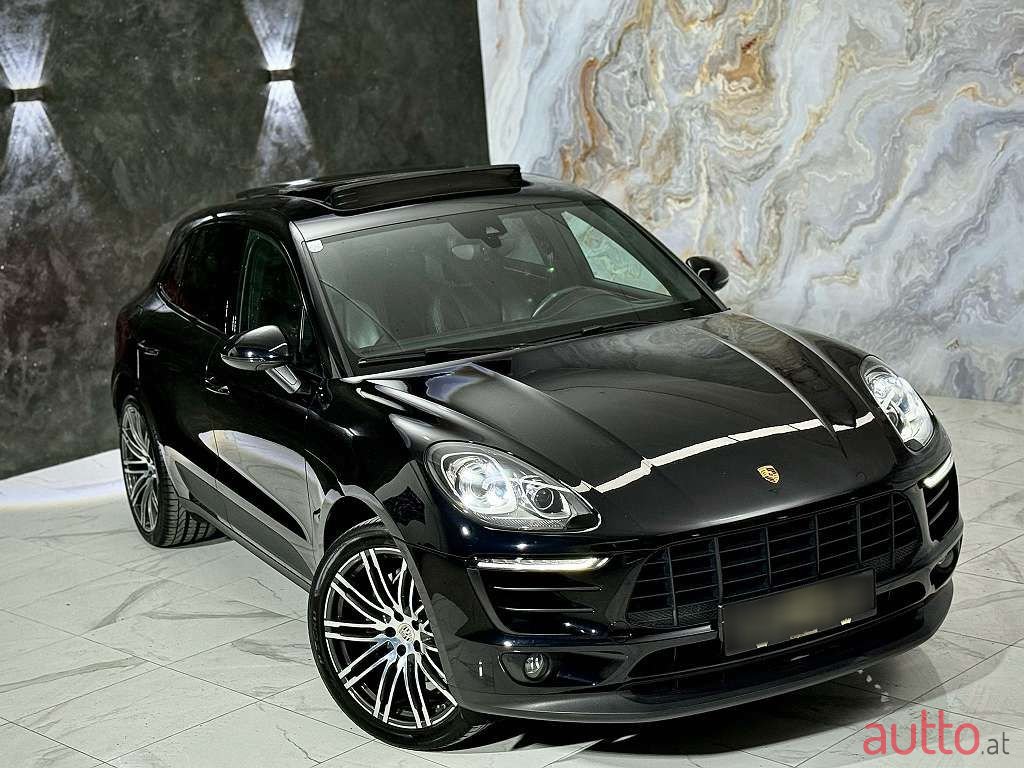 2018' Porsche Macan photo #1
