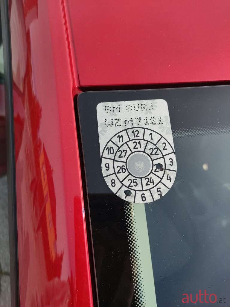 2018' SEAT Ibiza photo #2