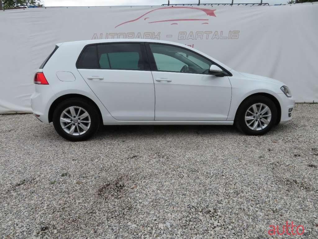 2013' Volkswagen Golf photo #4