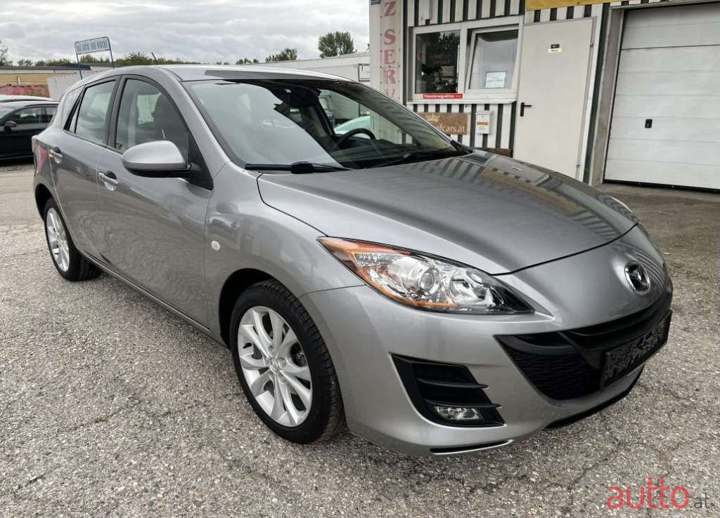 2011' Mazda Mazda3 photo #4