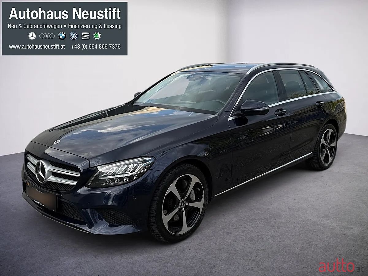 2020' Mercedes-Benz C-Klasse photo #1