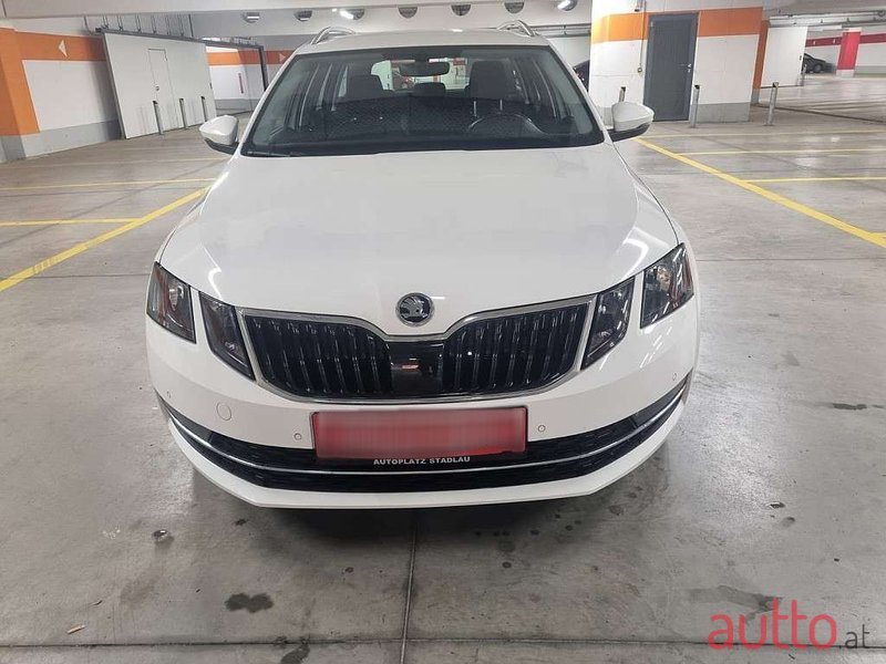 2018' Skoda Octavia photo #3