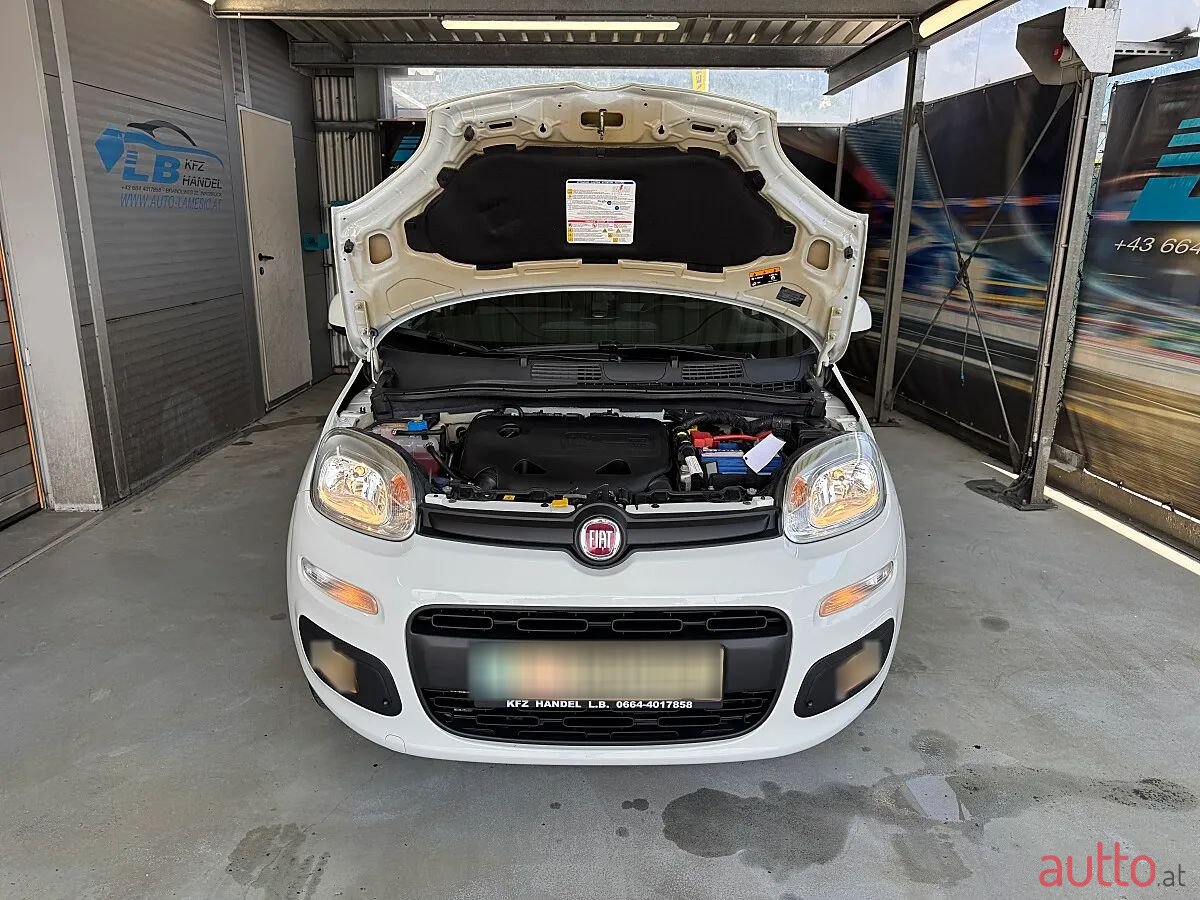 2019' Fiat Panda photo #2