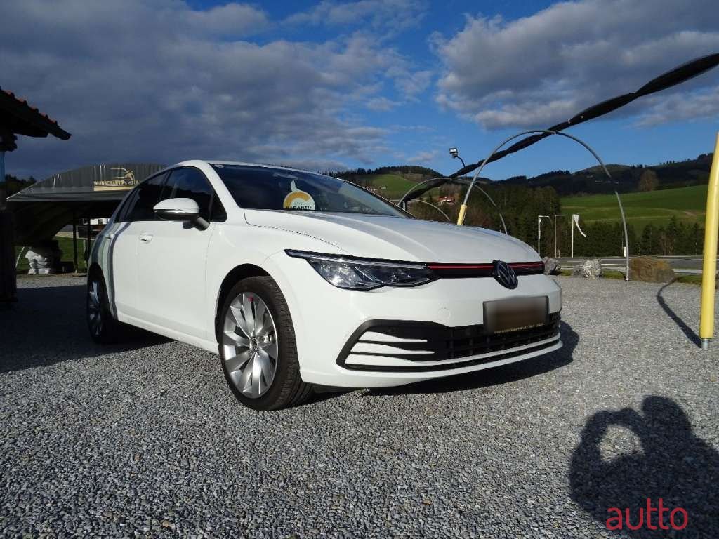 2021' Volkswagen Golf photo #2