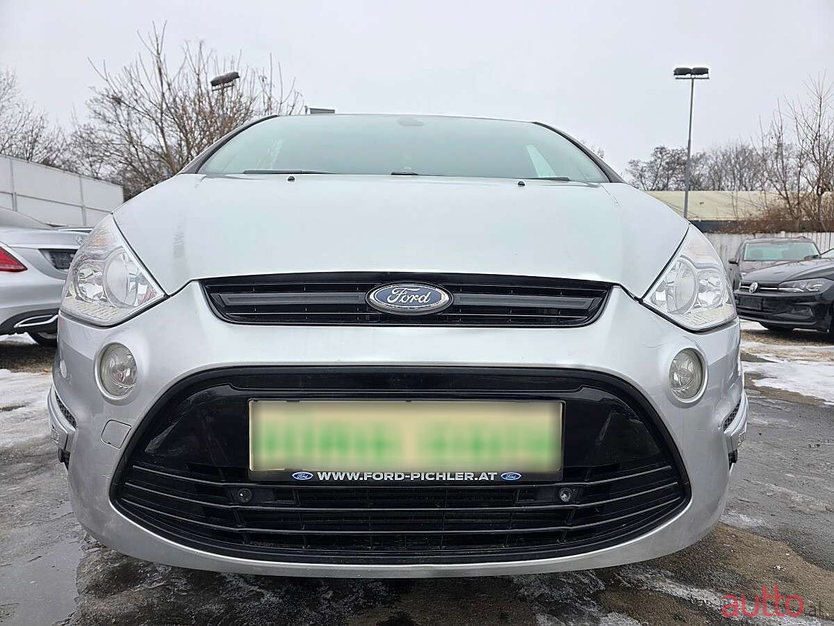 2010' Ford S-Max photo #3