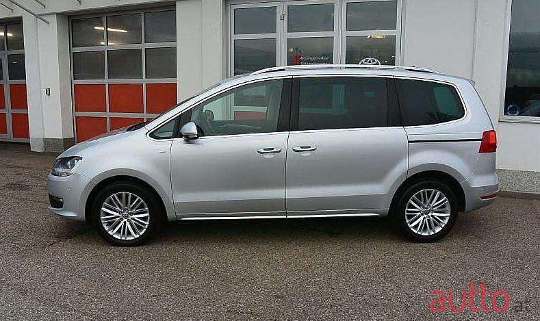 2015' Volkswagen Sharan photo #1