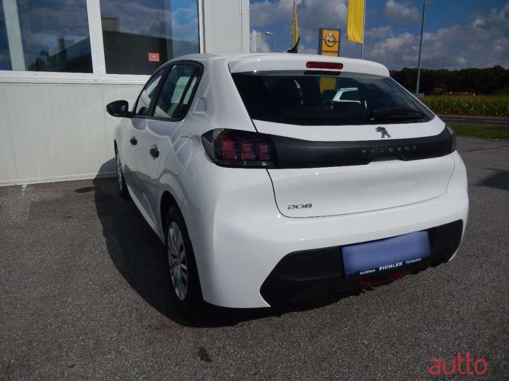 2020' Peugeot 208 photo #6