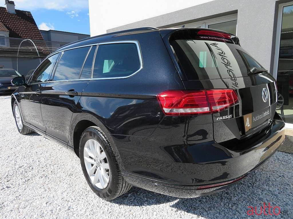 2019' Volkswagen Passat photo #4