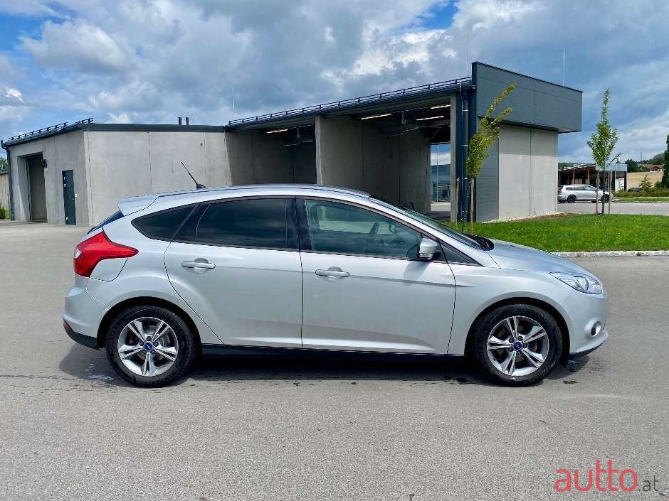 2014' Ford Focus photo #6