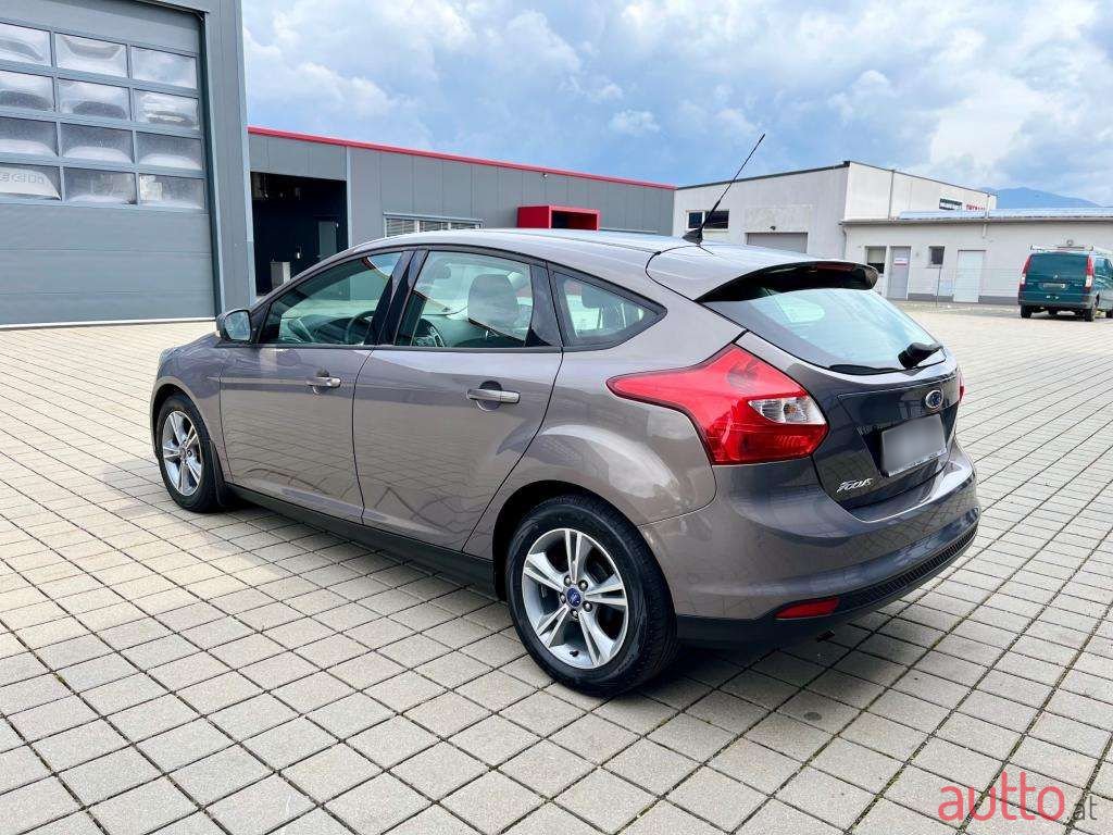 2014' Ford Focus photo #6