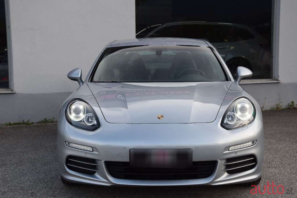 2013' Porsche Panamera photo #4