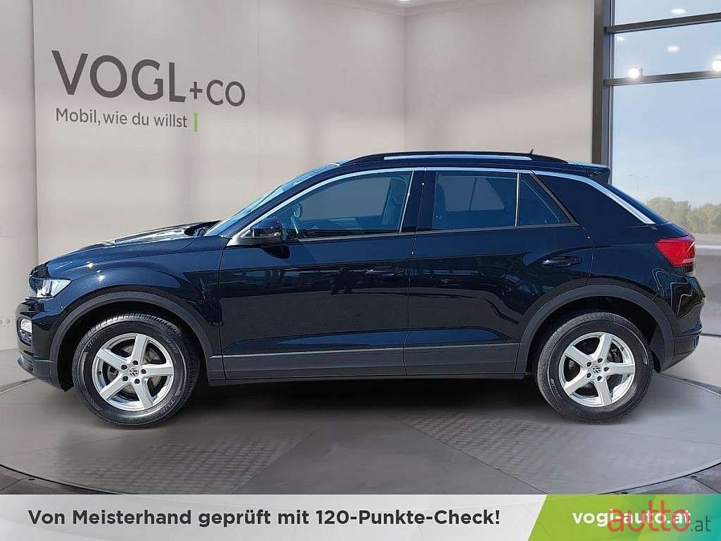 2018' Volkswagen T-Roc photo #3